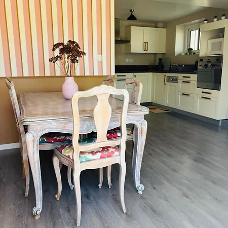 Holiday home Maison La Proche Giverny